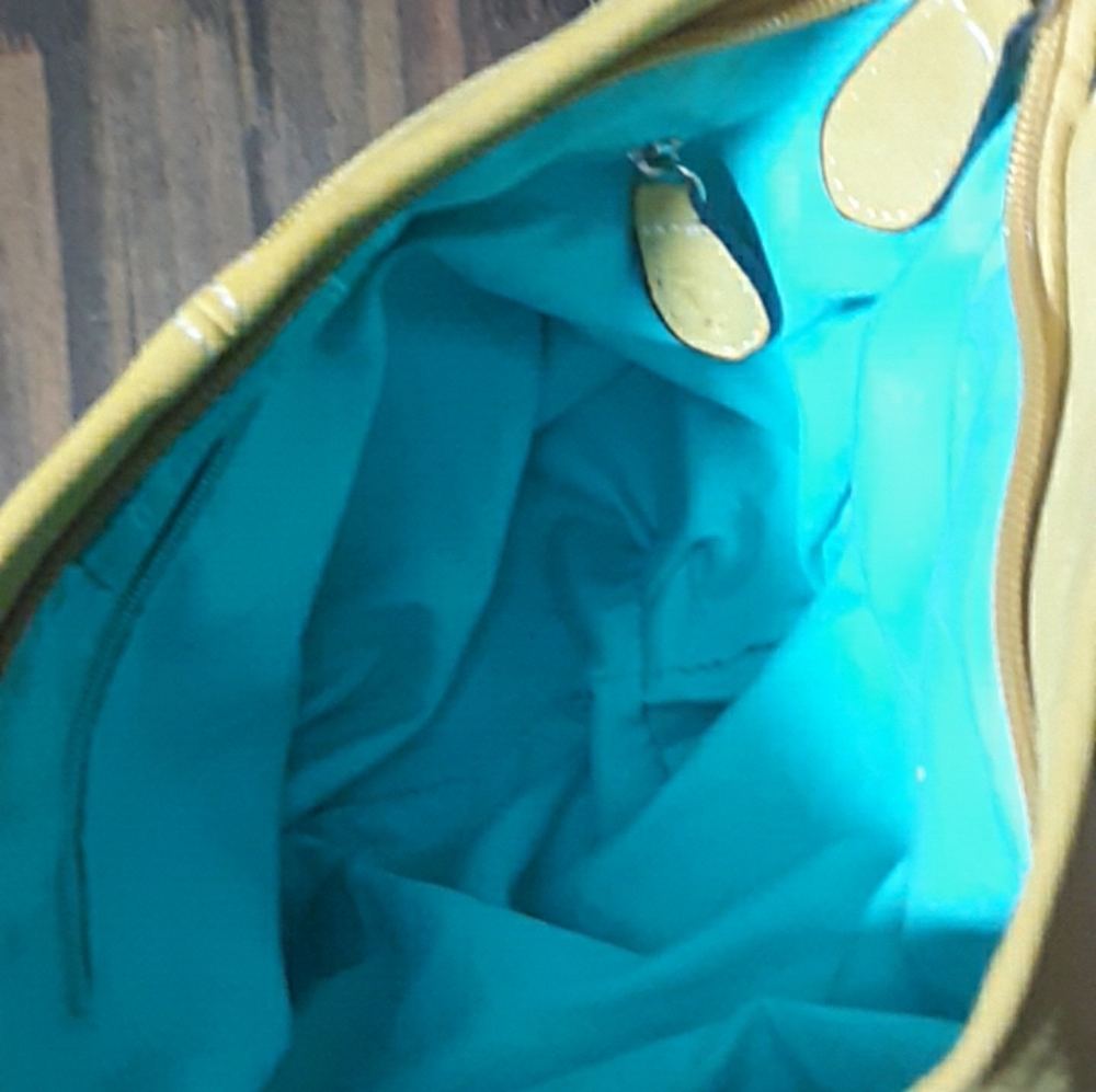 Purse - Picture 4 of 7